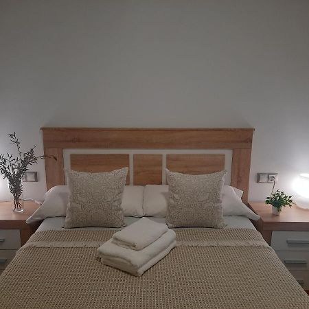 Apartamentos Clavero 10 ปลาเซนเซีย ภายนอก รูปภาพ