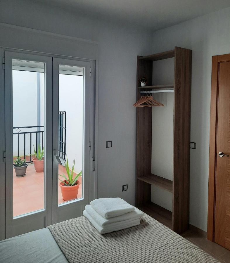 Apartamentos Clavero 10 ปลาเซนเซีย ภายนอก รูปภาพ